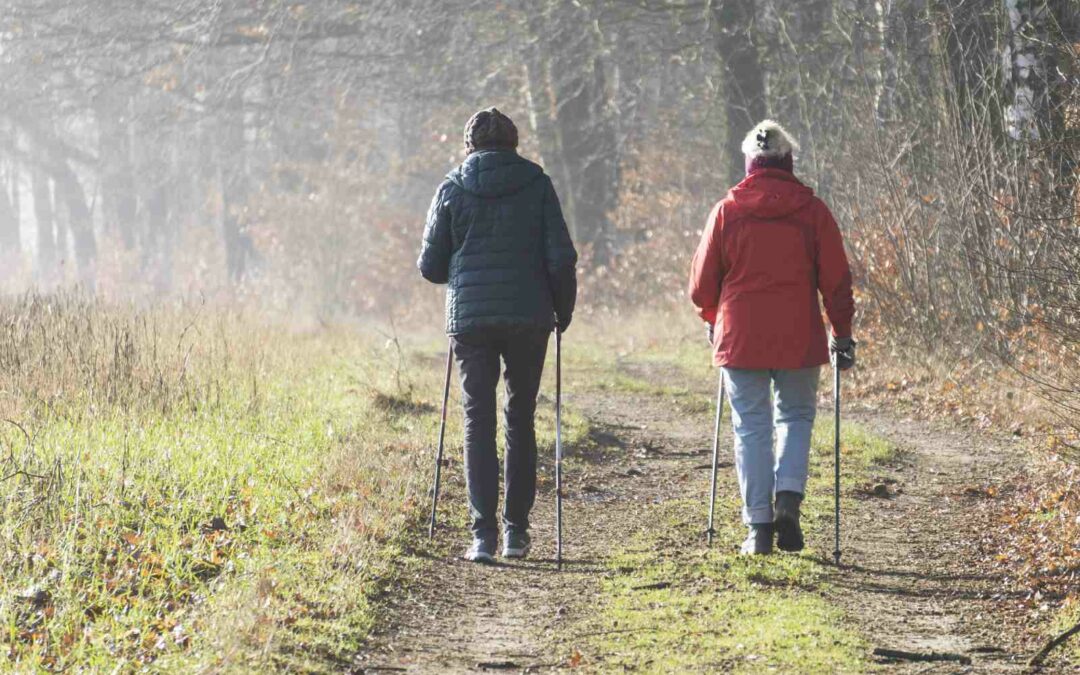 Herbstliche Hilfsmittel für Senioren: Sicher und gemütlich